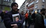 Делото за смъртта на Филип Арсов започва отначало, близките му - на протест пред Съдебната палата