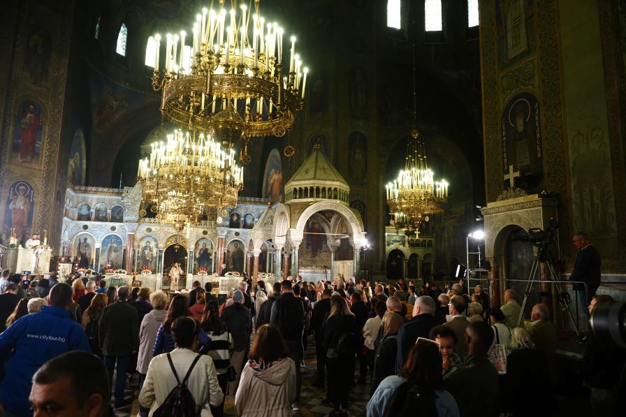 Тържествена литургия за Цветница в патриаршеската катедрала "Св. Александър Невски"