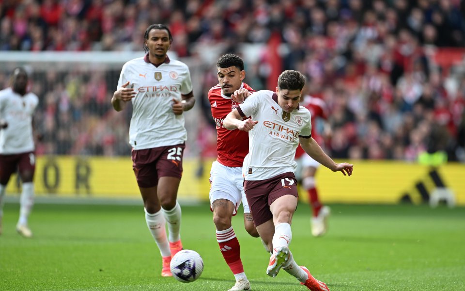 Отборите на Нотингам Форест и Манчестър Сити играят при резултат