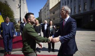 Генералният секретар на НАТО отиде в Киев