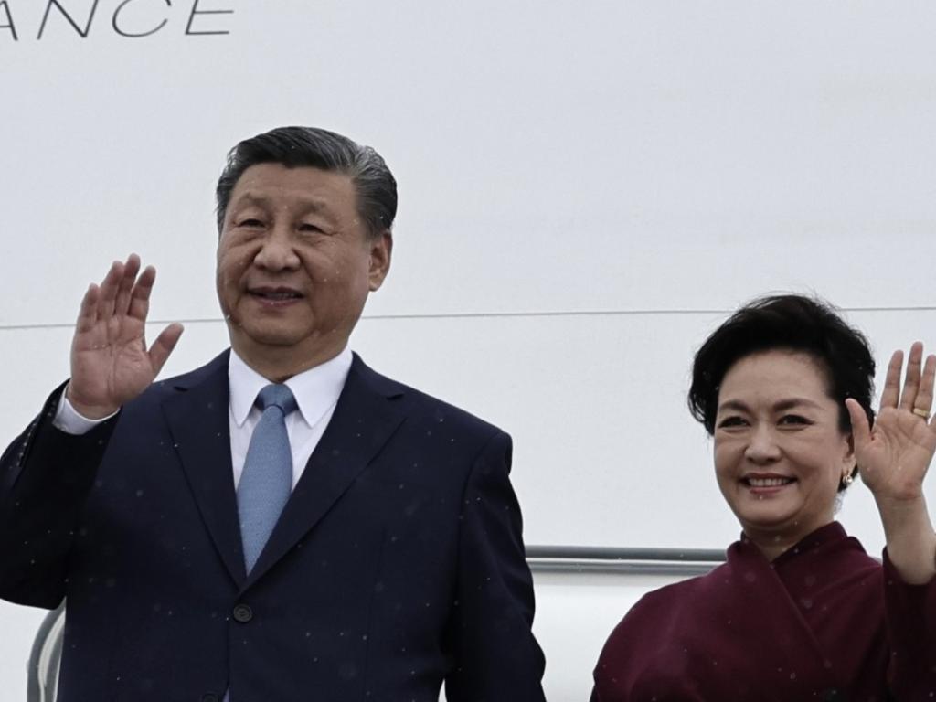 Китайският президент Си Цзинпин пристигна днес в Париж, като това