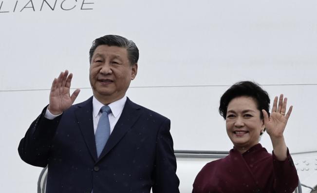 Китайският президент Си Цзинпин пристигна в Париж