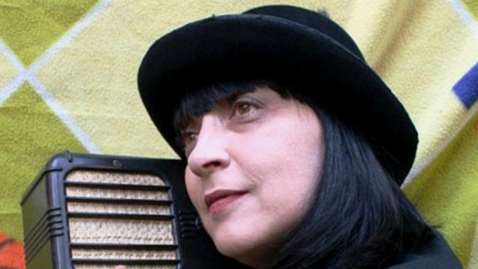 Днес една от най-талантливите и обичани български актриси, Мая Новоселска,