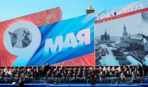 Русия отбеляза Деня на победата с военни паради (ВИДЕО/СНИМКИ)
