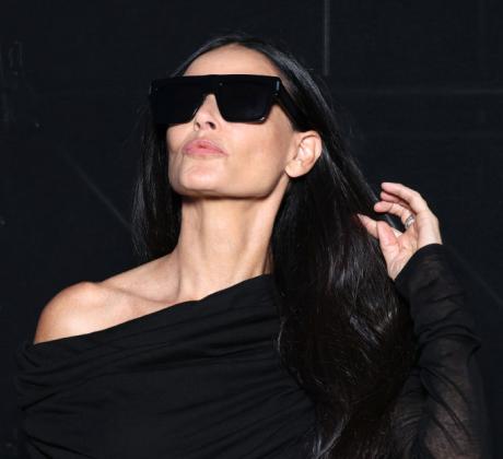 Деми Мур отново е в центъра на вниманието заради смелото