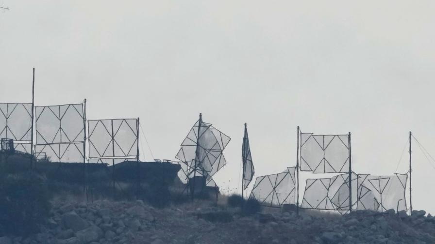 "Хизбула" изстреля десетки ракети по Израел, възникнали са пожари