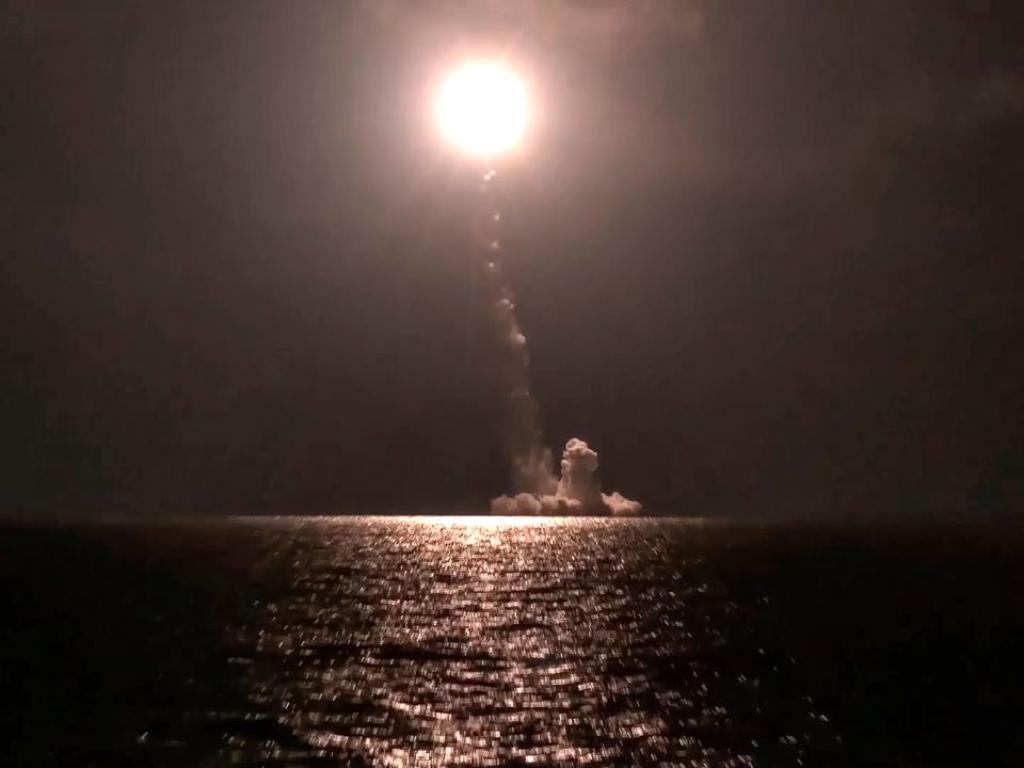 Русия въведе на въоръжение междуконтиненталната балистична ракета с морско базиране