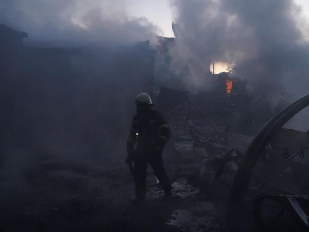 Силният вражески огън накара украинската армия да прехвърли някои войски
