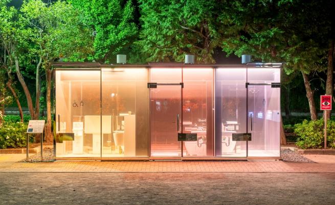  Прозрачна тоалетна в Токио 