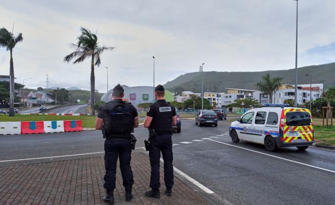 Полицай е убит по време на безредиците в Нова Каледония