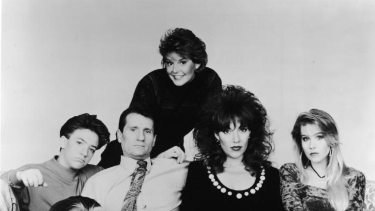  Кристина Апългейт: От 