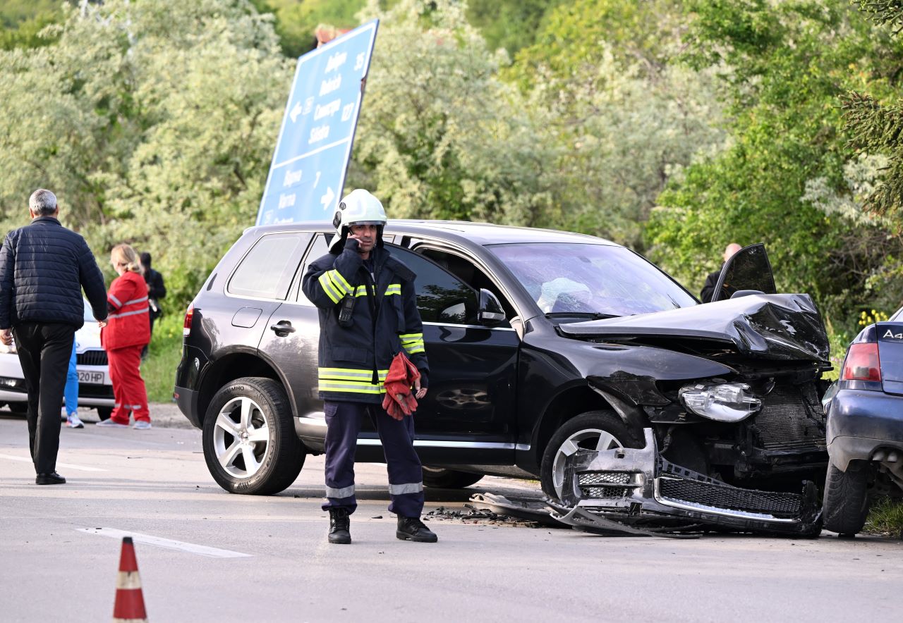 Автомобил на НСО, в който е пътувал съпредседателят на ПП Кирил Петков катастрофира. Това потвърдиха за NOVA от Националната служба за охрана. Инцидентът е станал в 17,30 часа на входа на село Аксаково.