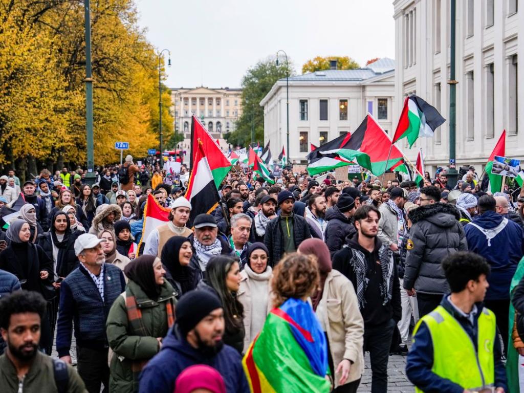 Правителството на Норвегия ще признае днес съществуването на независима палестинска