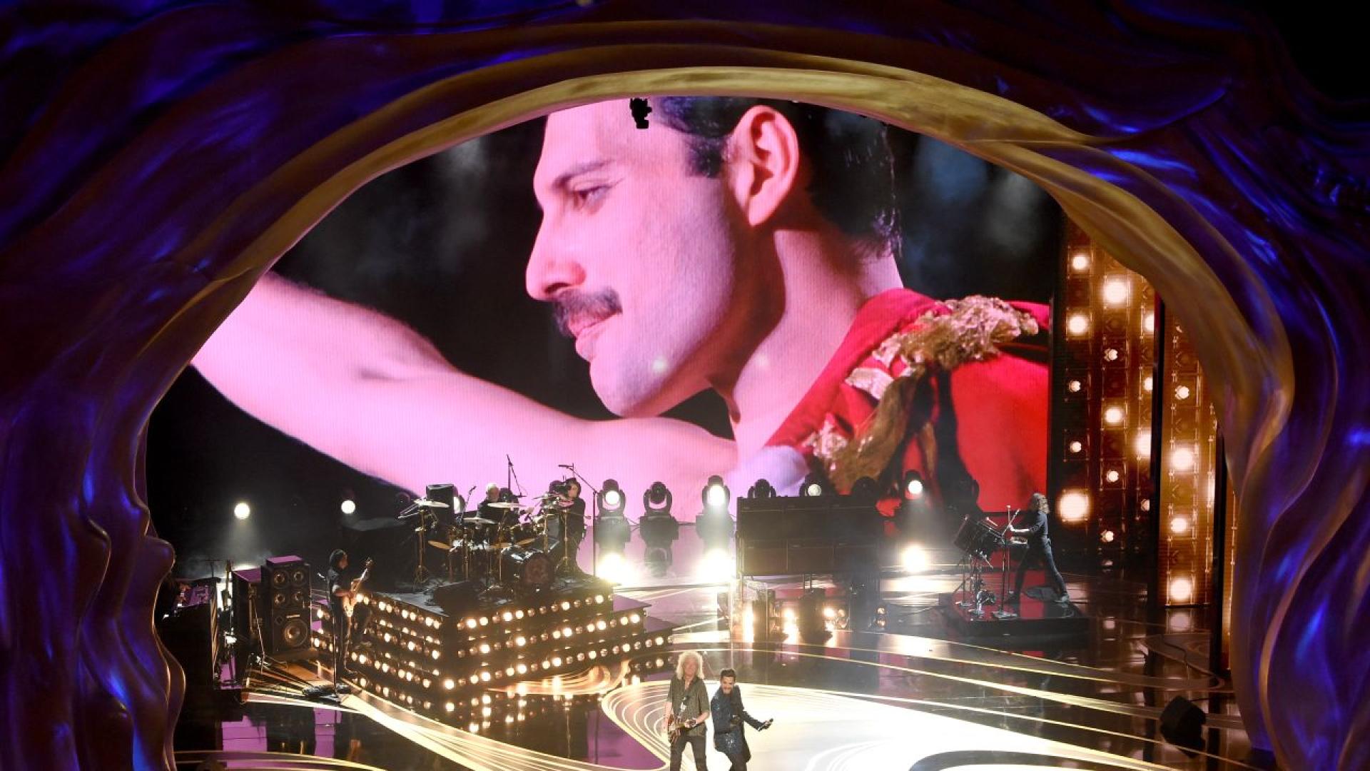 Историята зад Bohemian Rhapsody: Как се роди легендарният хит на Queen