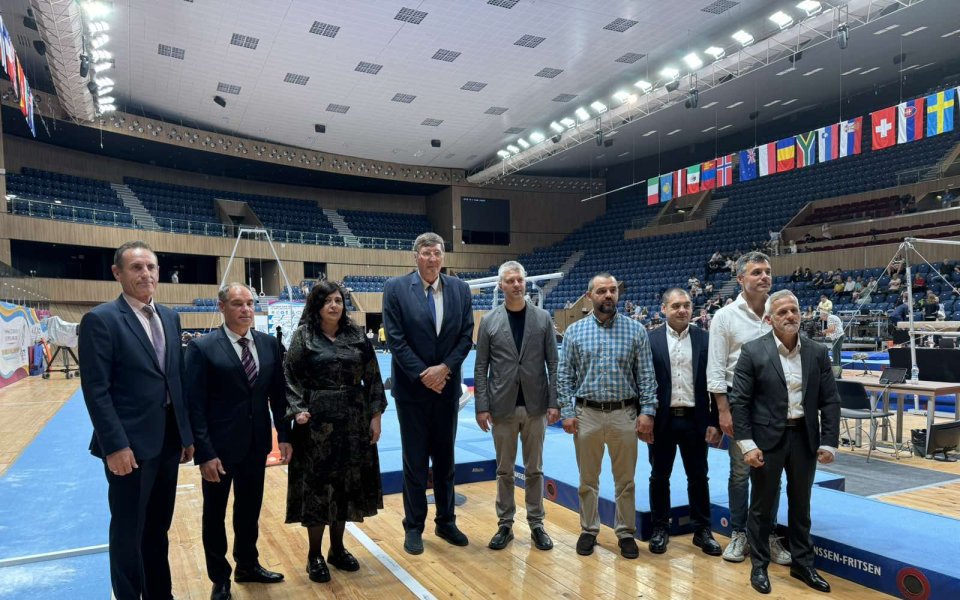 Георги Глушков присъства на откриването на Световната купа по спортна гимнастика във Варна