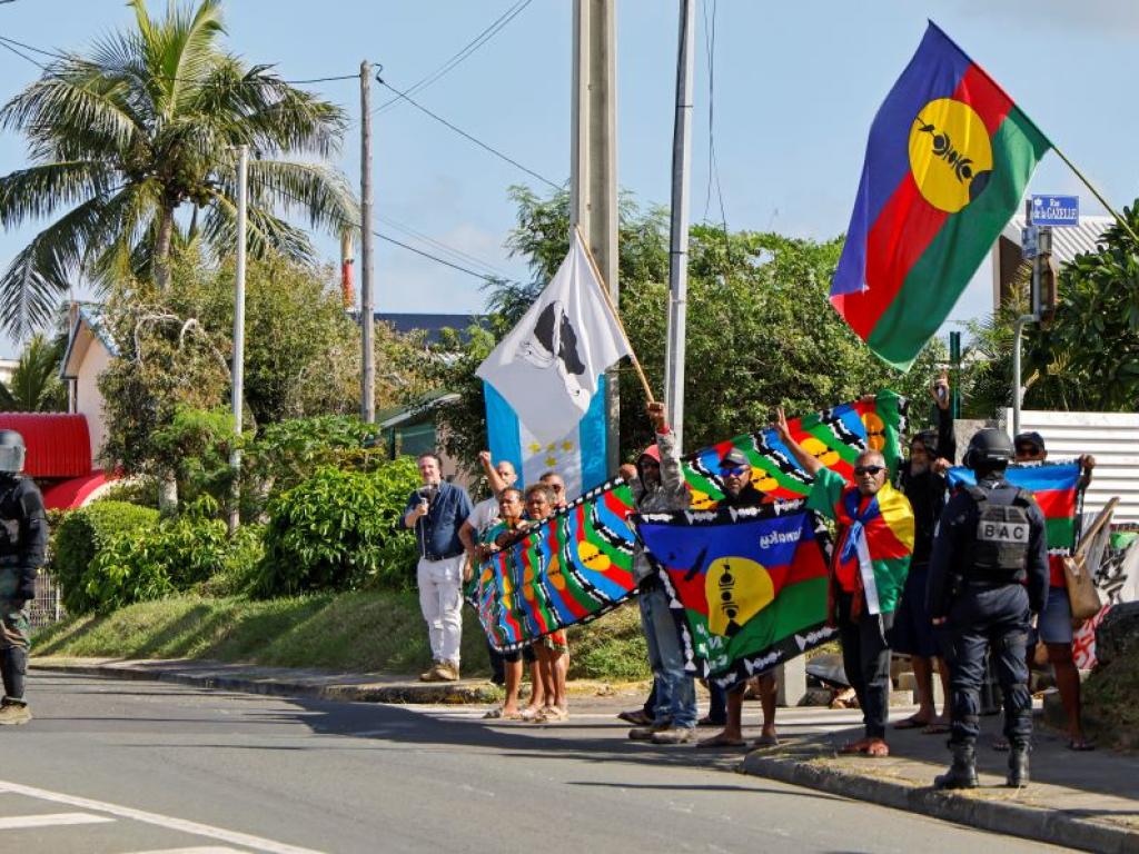 Франция отменя извънредното положение в отвъдморската си територия Нова Каледония