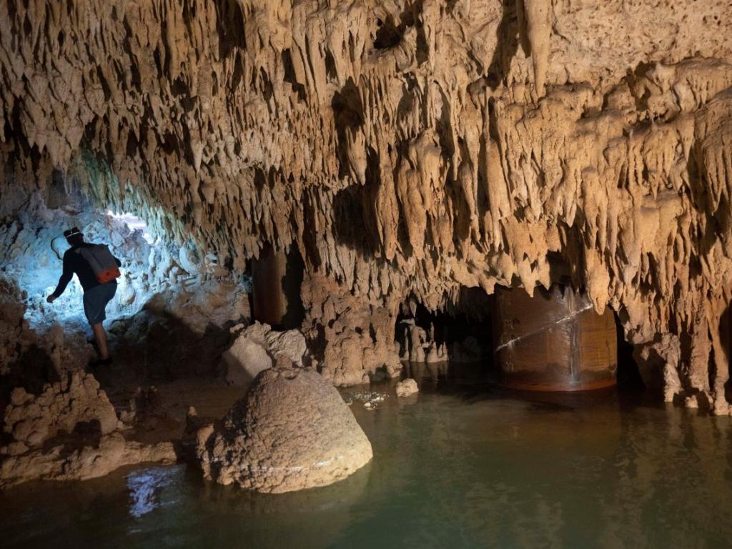 Древни пещери в Мексико се рушат при реализацията на проекта