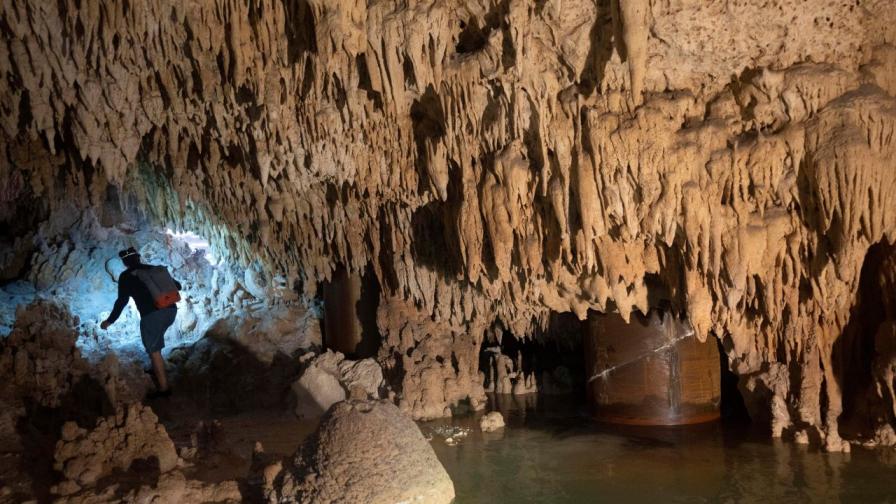 <p>&quot;Влакът на маите&quot;: Проект за железопътна линия руши древни пещери в Мексико (СНИМКИ)&nbsp;</p>