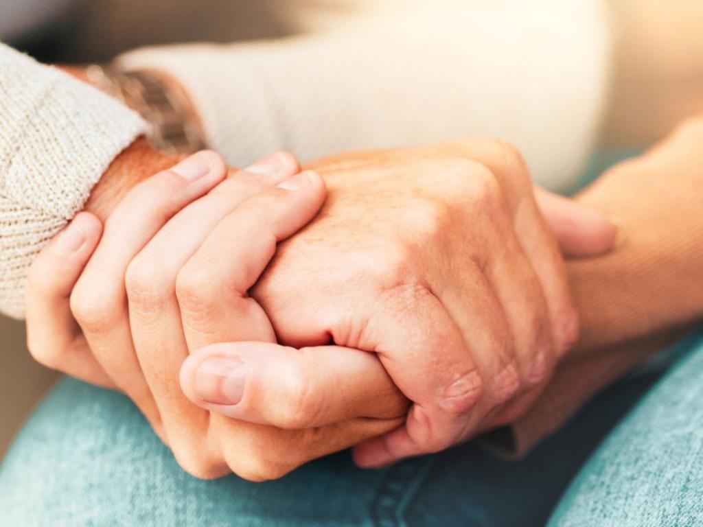 Пожар изпепели напълно сергия за плодове и зеленчуци на възрастна