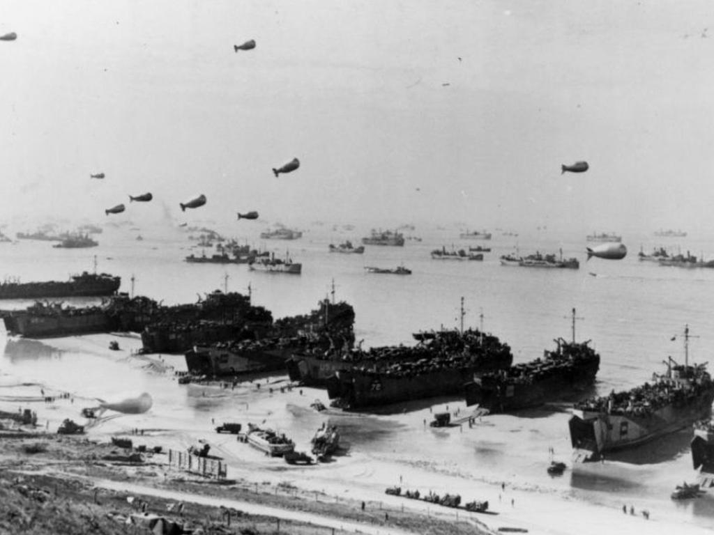 На 6 юни 1944 г съюзническите сили пресичат Ламанша и