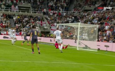 Супер гол на Александър - Арнолд и 2:0 за Англия