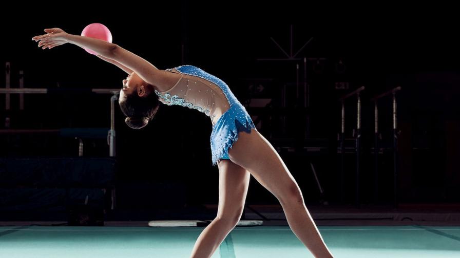 <p>Бивша наша националка по художествена гимнастика изгря в &quot;Плейбой&quot;&nbsp;&nbsp;</p>
