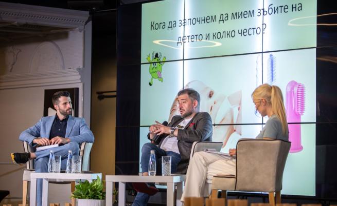 До кога да следим как децата мият зъбите си?