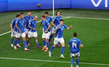 Европейският шампион Италия играе срещу Албания при резултат 2 1 в мач