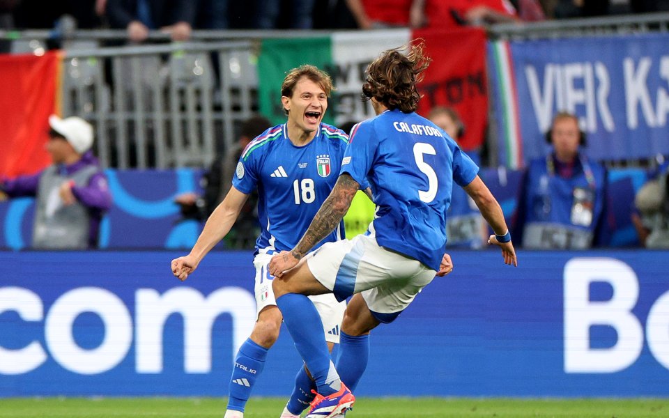 Полузащитникът на Италия Николо Барела говори след успеха с 2:1