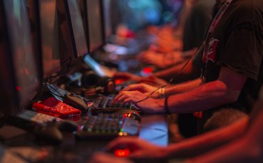 Великобритания се разбра с Косово - балканците влизат в eSports