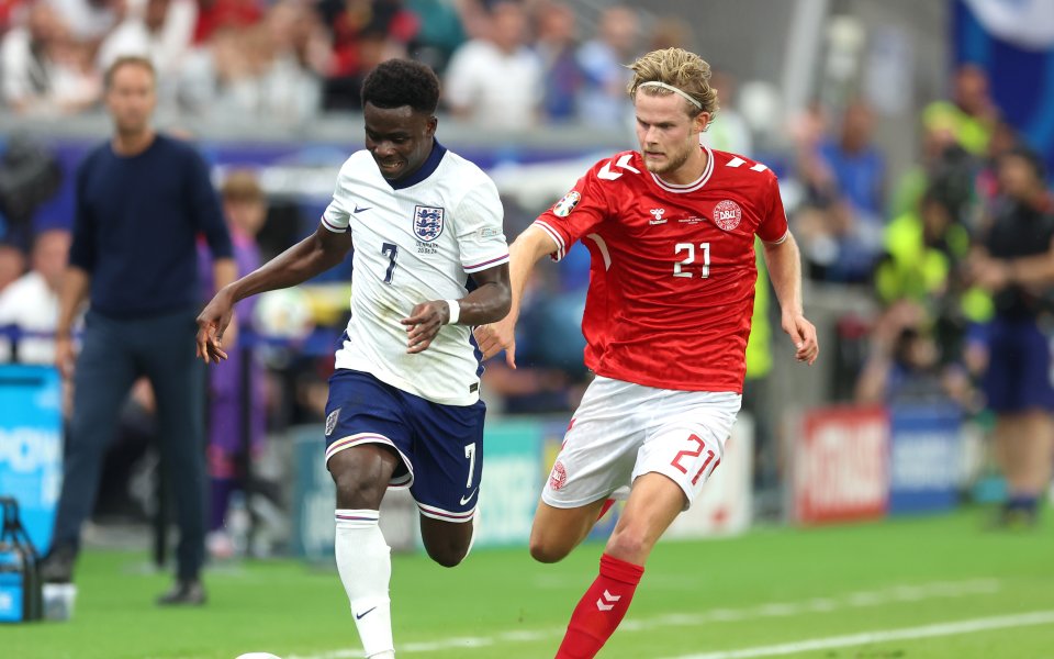 Дания и Англия играят при във втория си мач от