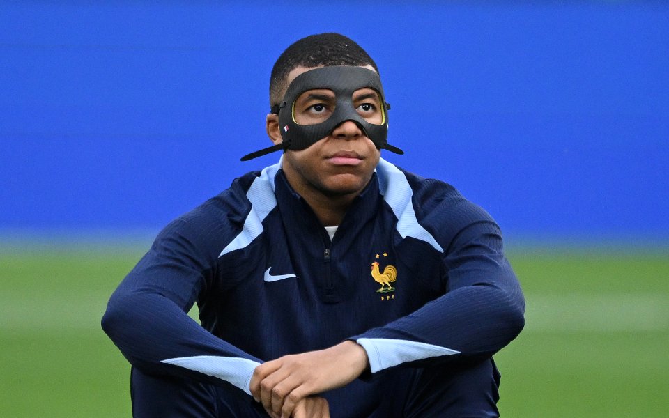 Капитанът на Франция Килиан Мбапе се върна в игра в