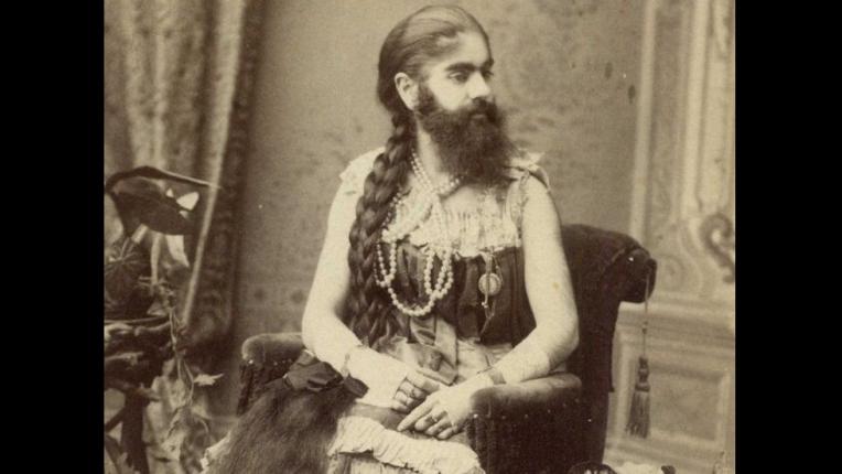 Зловещите истории на 7 брадати дами