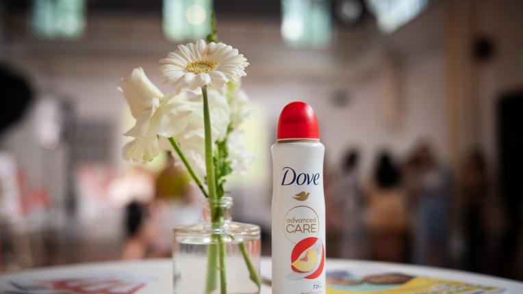 Бe3упPeчHa cBeжecT - Dove Advanced Care Go Fresh 