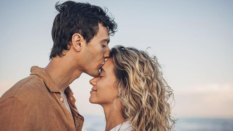 Ти си целият свят за него: 11 знака, че един мъж те обича с цялото си сърце