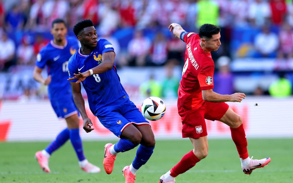 Франция и Полша играят при 0:0 в последен двубой за двата
