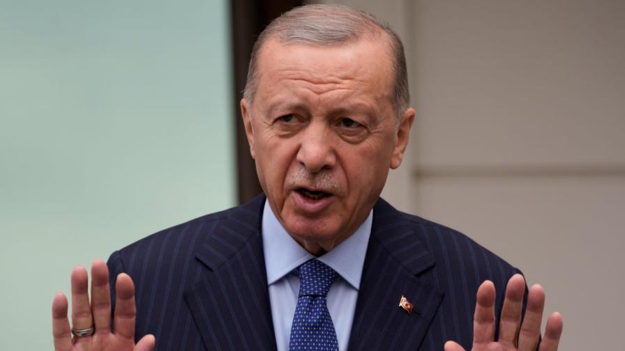 <p>Ердоган разговаря с&nbsp;ливанския премиер, какво&nbsp;обсъдиха&nbsp;</p>