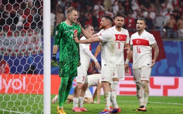 Коментаторът на TRT Sport Йозкан Йозтюрк изживя изключително емоционално последните