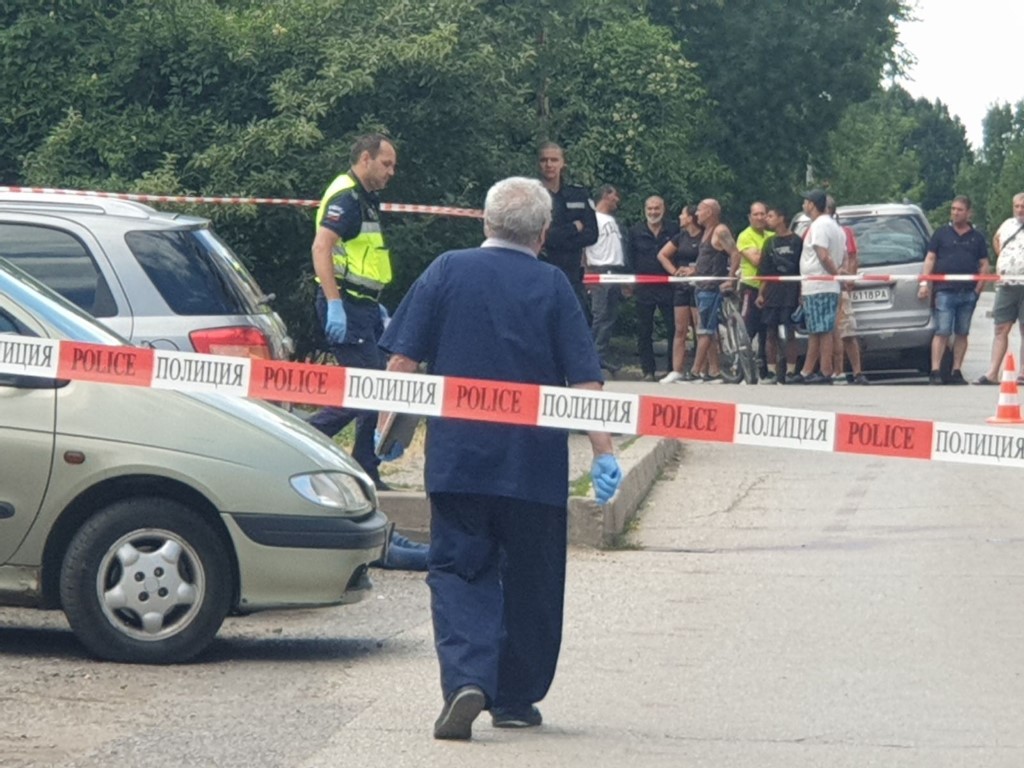 Стрелба в София По информация на има един убит Нападението