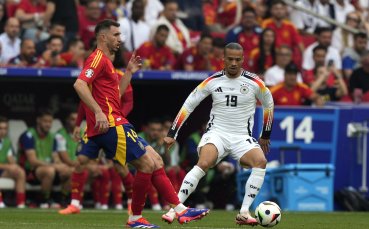 Селекциите на Испания и Германия играят при резултат 0 0