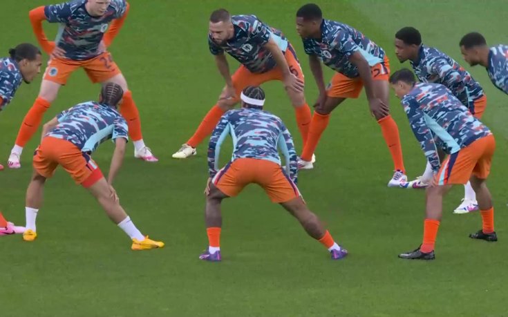 Нидерландия и Турция загряват за сблъсъка помежду си от 1/4-финалите