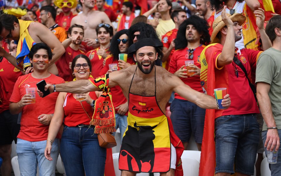 Испания и Франция се изправят един срещу друг в първи 1/2-финален