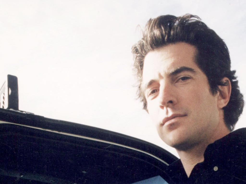 Самолетът на Джон Кенеди младши падна преди 25 години на 16