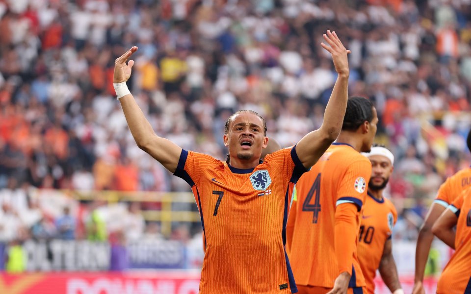 Нидерландия и Англия играят при 1:0 в полуфинален двубой, на който цената