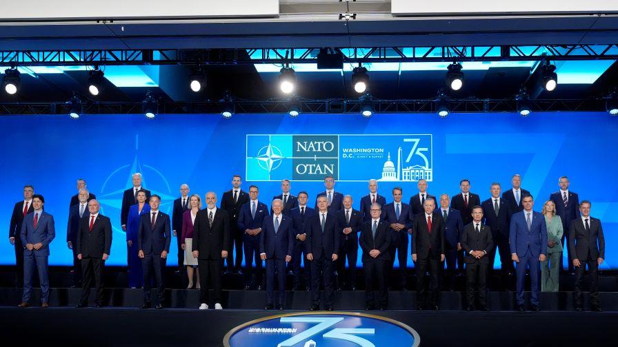 НАТО: Членството на Украйна в Алианса е необратим процес