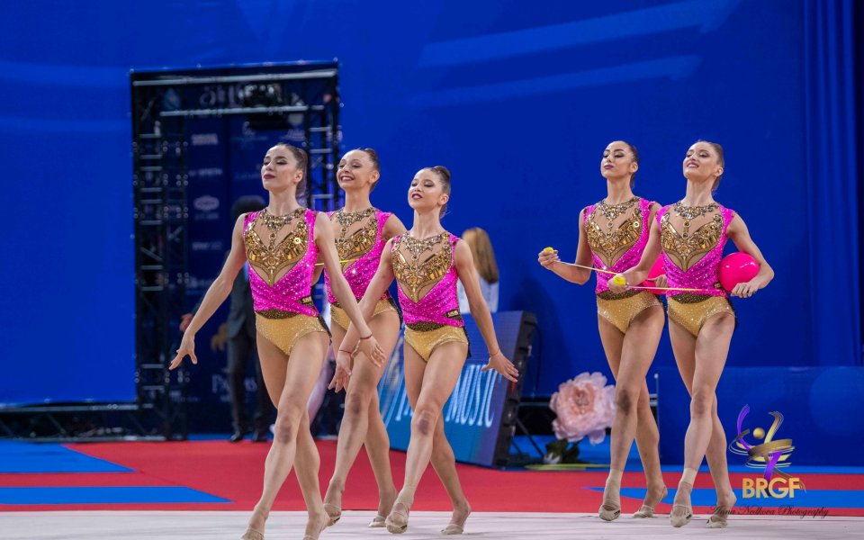 С финала на 3 ленти и 2 топки завърши Световната