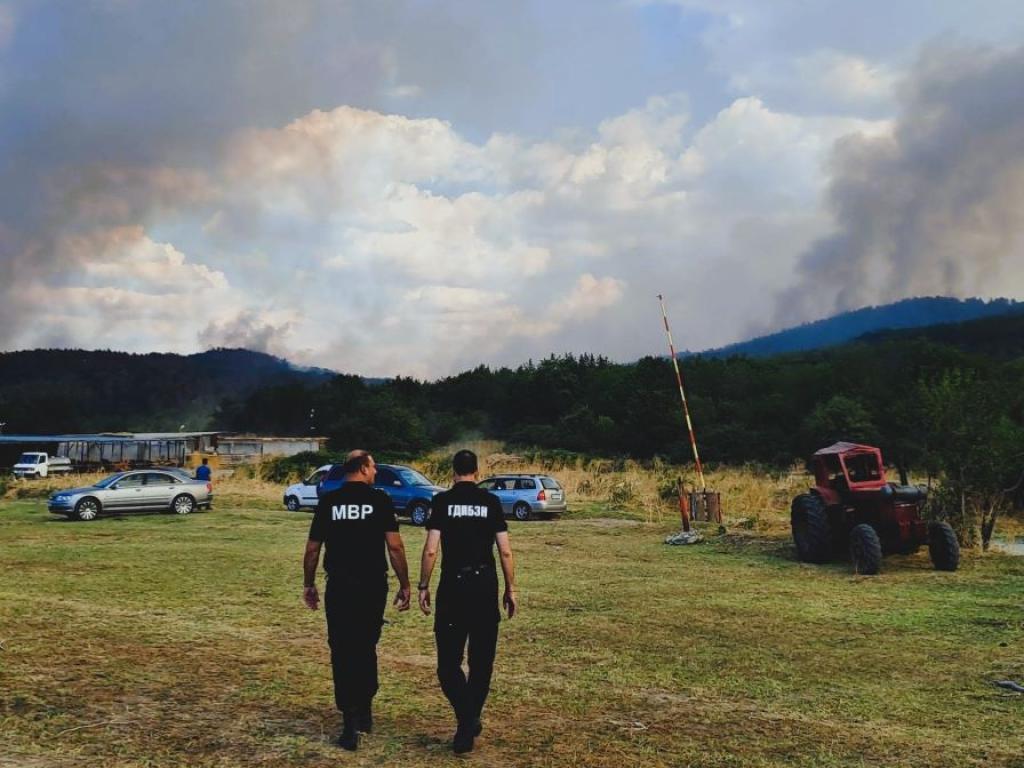 Пожарът край Хисаря и село Иван Вазово община Калояново е