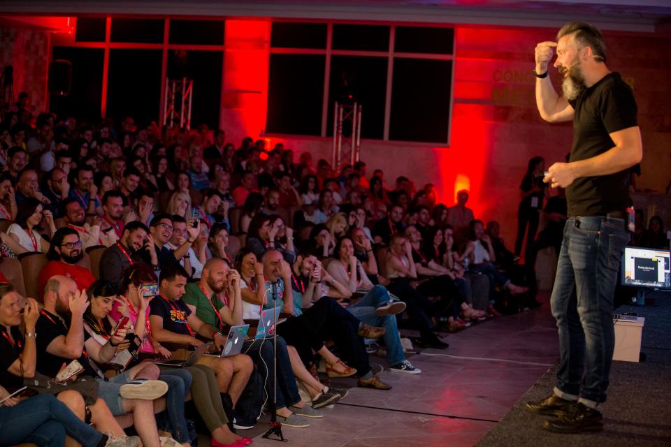  Макс МакКиоун 