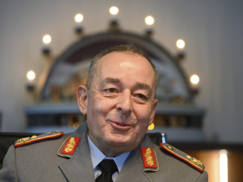 Началникът на отбраната на Германия Карстен Брюер заяви че вижда