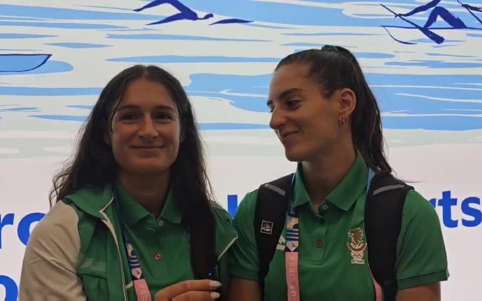 Габриела и Стефани Стоеви пристигнаха в Париж за предстоящите Олимпийски